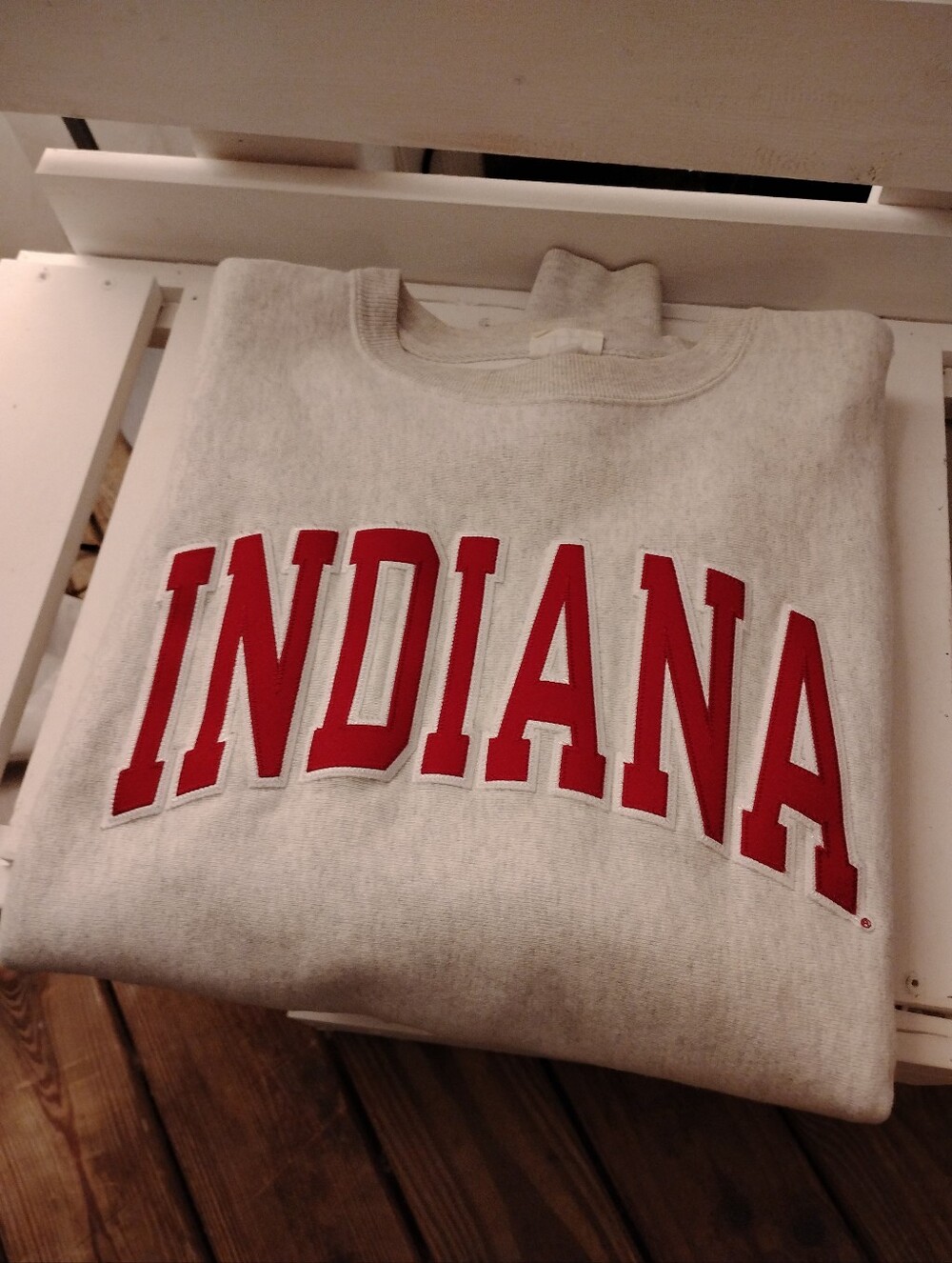 Indiana University Sweatshirt. Men's Medium.